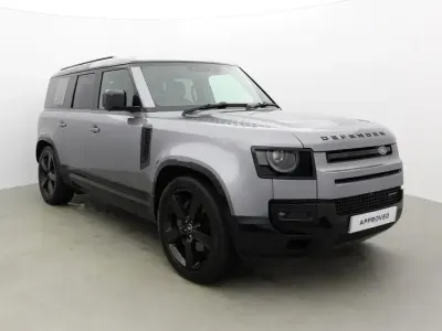 Usado Land Rover Defender HSE Dynamic 296 HP (217 kW) 2022 Cinzento SUV