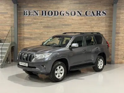 Usado Toyota Land Cruiser Active 204 CV (150 kW) 2021 Gris Van