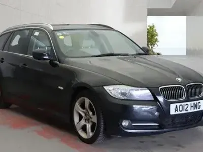 Used BMW 318 Exclusive 2012 Black Estate