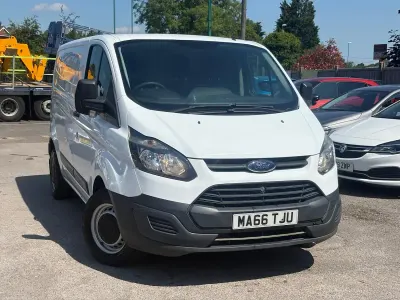 Used Ford Transit Custom 105 HP (77 kW) 2016 White Van