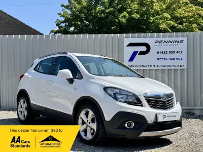 Used Vauxhall Mokka S 115 HP (84 kW) 2014 White SUV