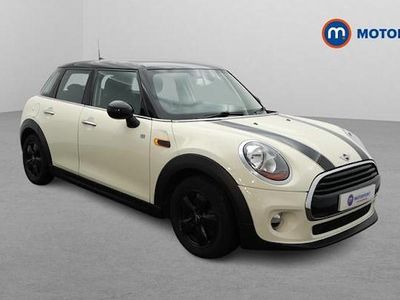 White Used 2016 Mini Cooper Hatch Hatchback | £8,349 (Good price)