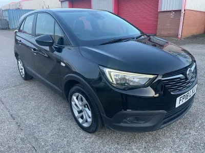 Used Vauxhall Crossland X S 99 HP (72 kW) 2018 Black SUV