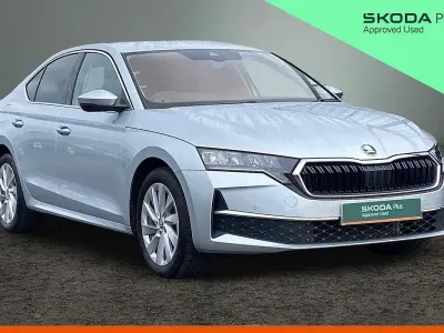 Used Skoda Octavia SE L 110 HP (80 kW) 2024 Brilliant silver metallic Hatchback