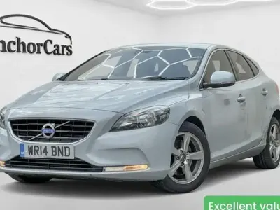 Used Volvo V40 SE 114 HP (83 kW) 2015 Hatchback