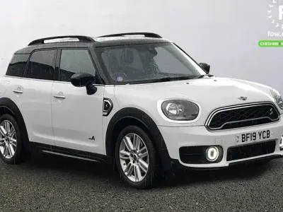Gebraucht Mini Cooper S Comfort 192 PS (141 kW) 2019 Weiß Kleinwagen