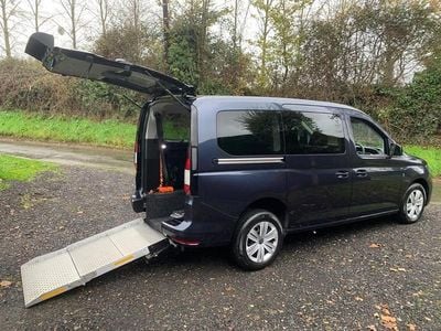 Used VW Caddy Maxi 114 HP (83 kW) 2023 Blue MPV