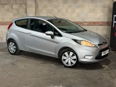 Used Ford Fiesta 82 HP (60 kW) 2010 Silver Hatchback
