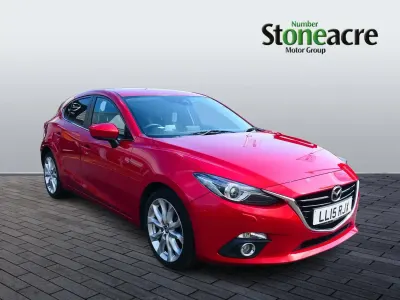 Używany Mazda 3 Inclusive 150 KM (110 kW) 2015 Czerwony Hatchback