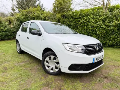 Używany Dacia Sandero Essentiel 2018 Biały Hatchback
