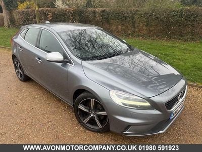 Used Volvo V40 R-Design 120 HP (88 kW) 2018 Grey Hatchback