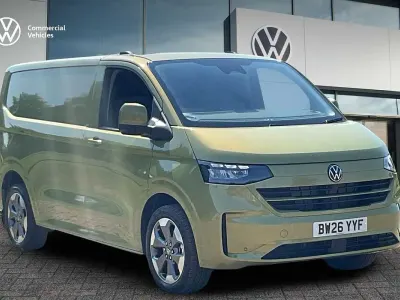 New VW T7 Pro 2026 Warm green metallic Van