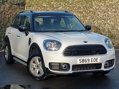 White Used 2019 Mini Cooper Classic Hatchback | £14,998 (A bit pricey)