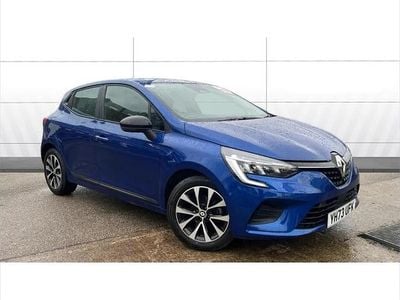Used Renault Clio V Evolution 90 HP (66 kW) 2023 Blue Hatchback
