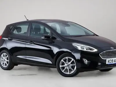 Used Ford Fiesta Zetec 86 HP (63 kW) 2019 Black Hatchback