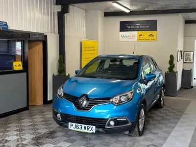 Usado Renault Captur Expression+ 90 CV (66 kW) 2014 Azul SUV