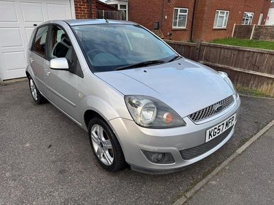 Used Ford Fiesta Zetec 79 HP (58 kW) 2008 Silver Hatchback