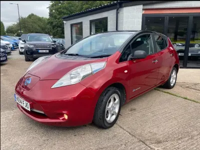 Gebraucht Nissan Leaf Visia 80 kW (109 PS) 2014 Rot Kleinwagen