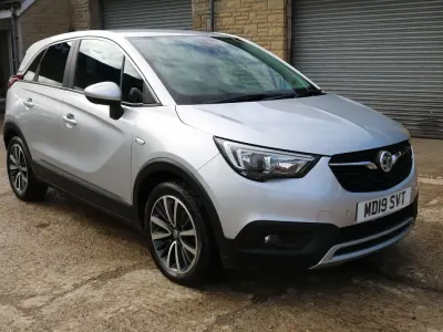 Used Vauxhall Crossland X Elite 81 HP (59 kW) 2019 Silver SUV
