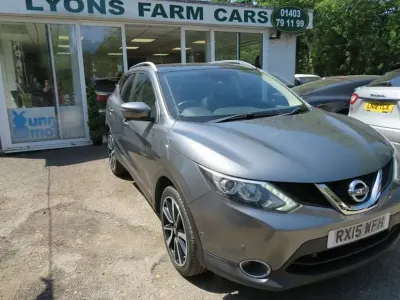 Begagnad Nissan Qashqai S 110 HK (80 kW) 2015 Grå SUV