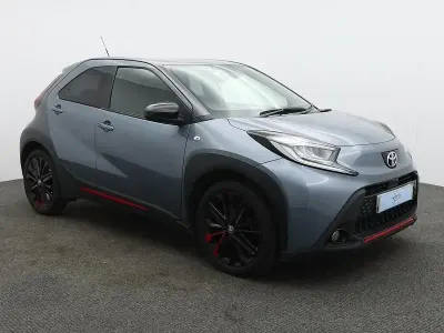 Used Toyota Aygo X 72 HP (52 kW) 2023 Grey SUV