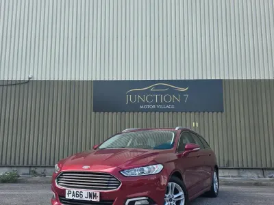 Used Ford Mondeo Zetec 160 HP (117 kW) 2017 Red Estate