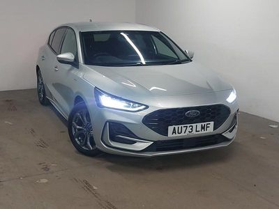 Usado Ford Focus ST-Line 125 HP (91 kW) 2023 Prateado Citadino