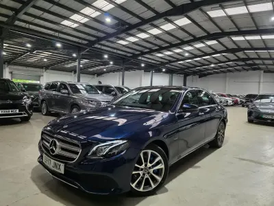 Begagnad Mercedes E350 Premium Plus 2017 Blå Sedan
