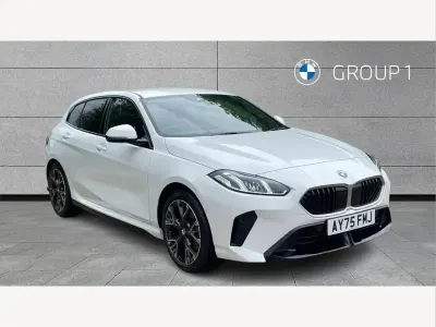 Second-hand BMW 120 M Sport 154 CP (113 kW) 2025 Alb Hatchback
