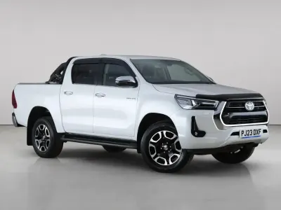 Used Toyota HiLux 204 HP (150 kW) 2023 White Pickup