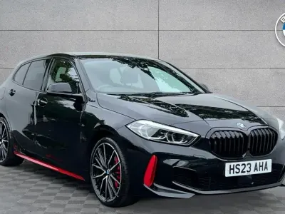 Begagnad BMW 128 Shadowline 261 HK (191 kW) 2023 Svart