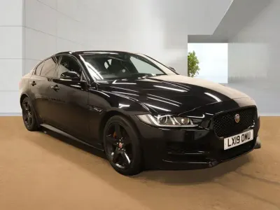 Used Jaguar XE R-Sport 200 HP (147 kW) 2019 Black Sedan