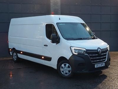 White Used 2023 Renault Master Business Van | £15,498 (Good price)
