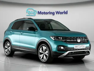 Begagnad VW T-Cross Black Edition 110 HK (80 kW) 2023 Turkos SUV