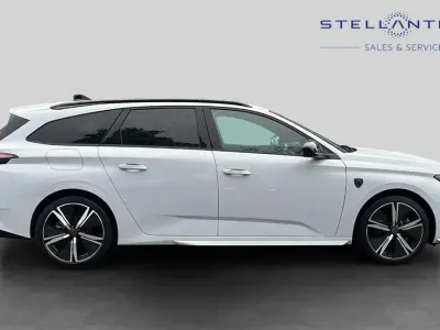 Used Peugeot 308 SW GT 134 HP (98 kW) 2025 White Estate