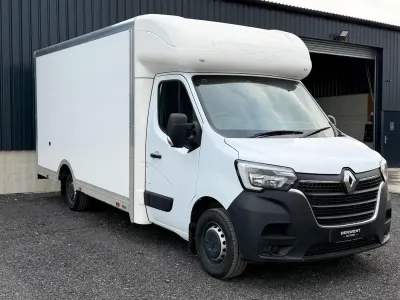 Usado Renault Master 2024 Blanco Monovolumen
