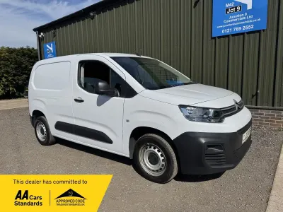 Used Citroën Berlingo 100 HP (73 kW) 2023 White MPV