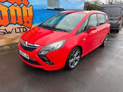 Used Vauxhall Zafira SRi 195 HP (143 kW) 2014 Red MPV