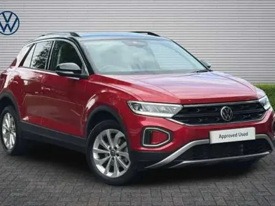 Used VW T-Roc Match 115 HP (84 kW) 2024 Red SUV