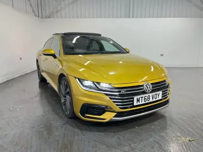 Second-hand VW Arteon R-line 150 CP (110 kW) 2018 Galben Hatchback