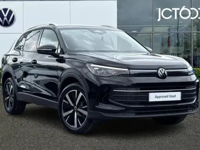 Używany VW Tiguan Match 200 KM (147 kW) 2025 Czarny SUV