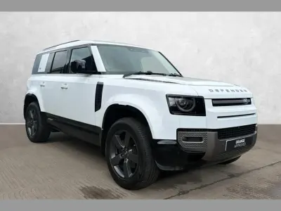 Used Land Rover Defender HSE Dynamic 249 HP (183 kW) 2024 White SUV