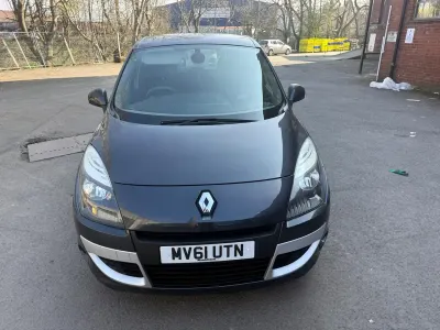Used Renault Scénic III Dynamique 128 HP (94 kW) 2011 Grey MPV