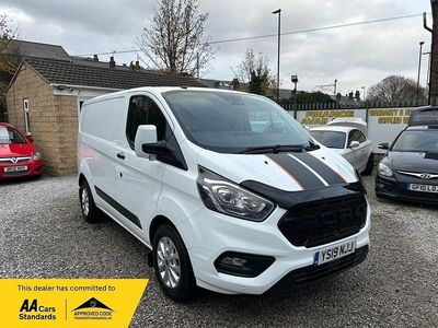 White Used 2019 Ford Transit Custom Trend Van | £11,695 (Fair price)