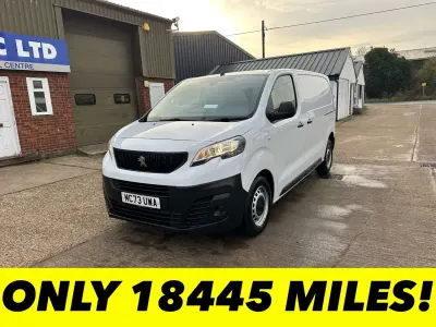 Second-hand Peugeot Expert Premium 2023 Alb Van