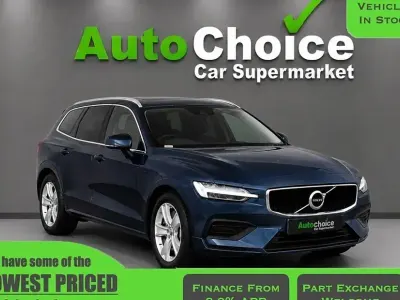 Używany Volvo V60 Momentum 150 KM (110 kW) 2019 Niebieski Kombi