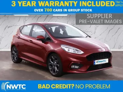 Begagnad Ford Fiesta ST-Line 140 HK (102 kW) 2018 Röd Halvkombi