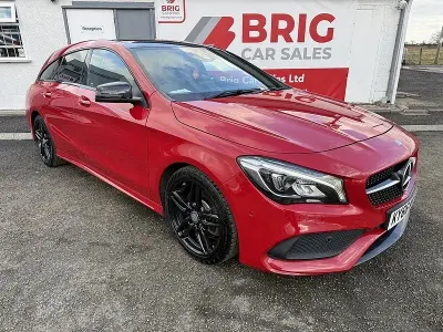 Usado Mercedes CLA220 Shooting Brake AMG line 177 HP (130 kW) 2016 Vermelho Carrinha