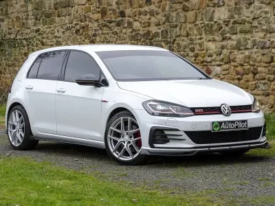 Begagnad VW Golf VII GTI 320 HK (235 kW) 2018 Blå Halvkombi