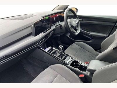 Second-hand VW Golf VIII Edition 130 CP (95 kW) 2023 Gri Hatchback